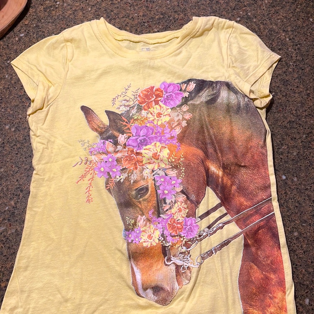 Girls t-shirt